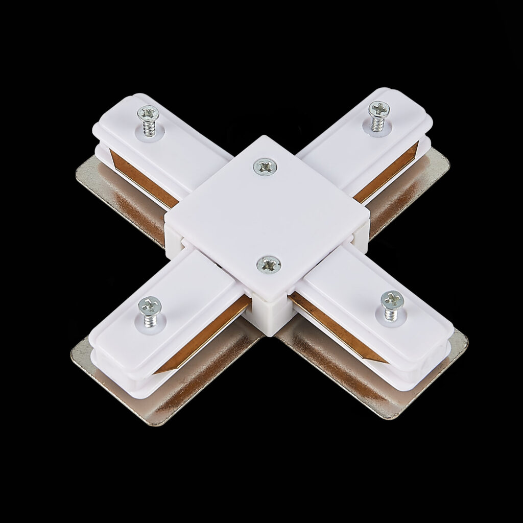 ST002.549.00 Коннектор X-образный ST-Luce Белый BASE