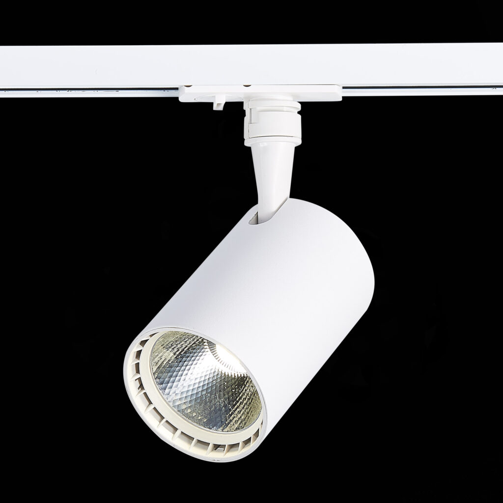 ST351.536.15.36 Св-к трек. Белый LED 1*15W 3000K 1 350Lm Ra?90 36° IP20 L118xW78xH174 100-240V BASE